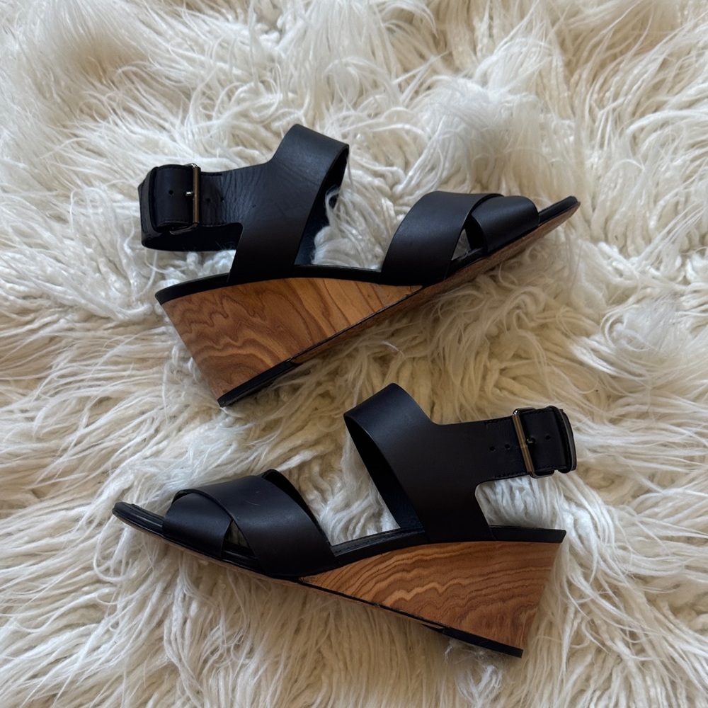 VINCE. “Gwyn” Wood Wedge Leather Slingback Sandals - women 8.5 with dust bag